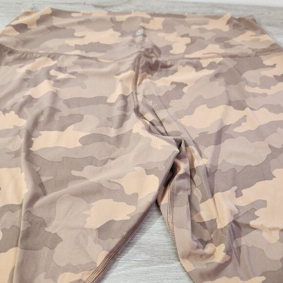 Lululemon Align High Rise Pant Camo Heritage 365 Camo Beige Womens Size 20 - Picture 6 of 13
